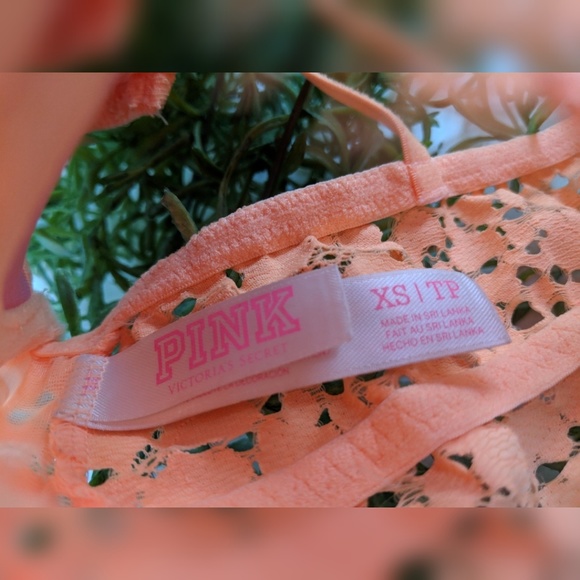 Victoria Secret Lace Bralette/Crop Top - Picture 6 of 7